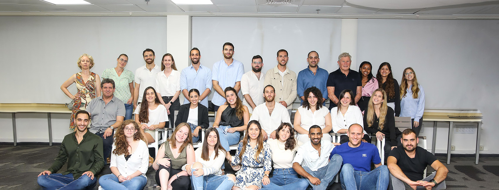 עורך תוכן מכניס טקסט