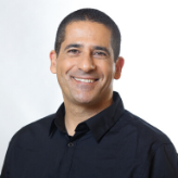 Dr. Yossi Maaravi