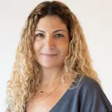 שלי עמית 