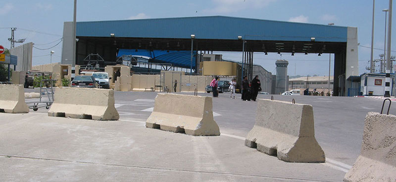 Border crossing between Israel and the West Bank